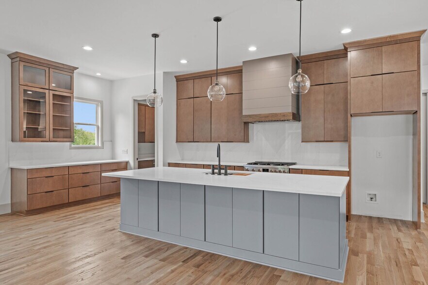 More Photos Of , Raleigh Multifamily For Sale