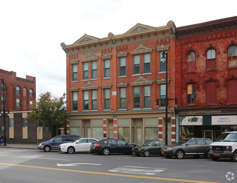 More Photos Of 807-813 N Salina St, Syracuse Storefront Retail Residential For Lease