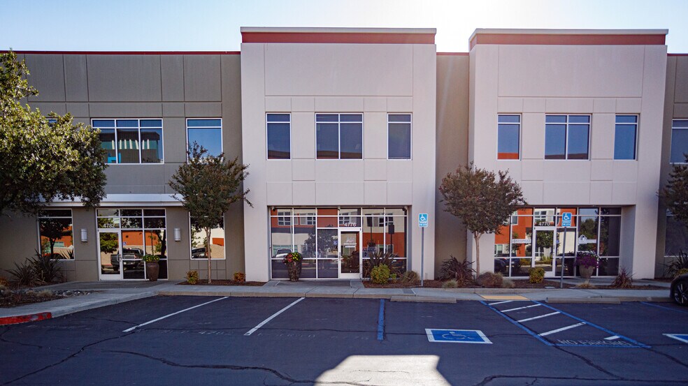 More Photos Of 4750-4794 Duckhorn Dr, Sacramento Research And Development For Lease