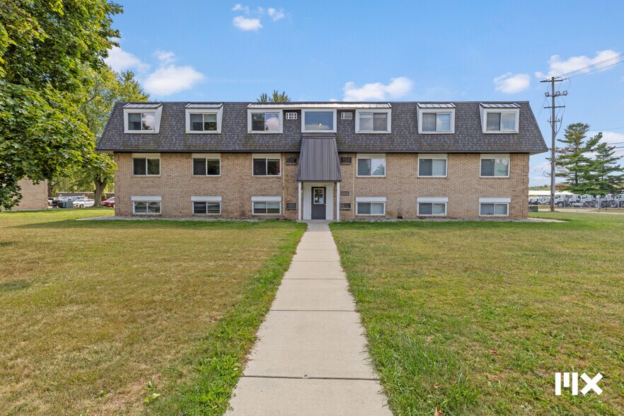 More Photos Of 757 W Shepherd St, Charlotte Apartments For Sale