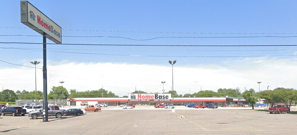 More Photos Of 111-443 MacArthur Dr, Alexandria Unknown For Lease