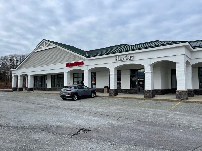 More Photos Of 1051 Ten Rod Rd, North Kingstown General Retail For Lease