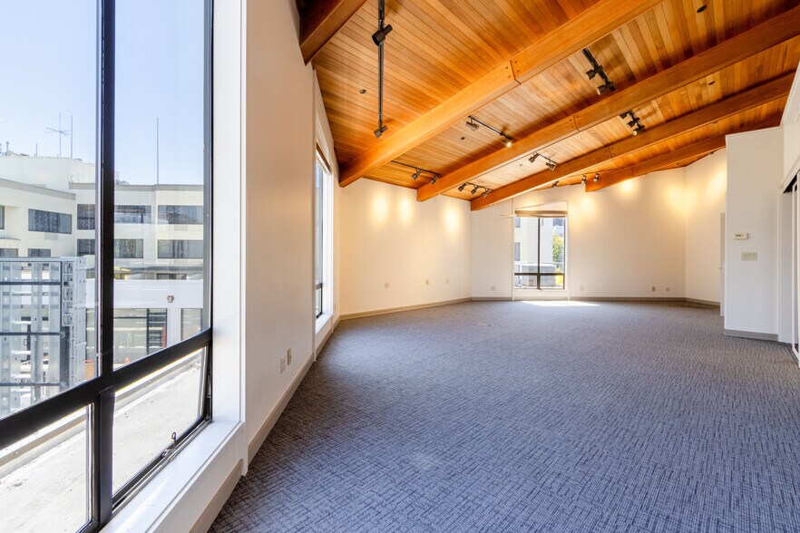 More Photos Of 2800 Leavenworth St, San Francisco Storefront Retail Office For Lease