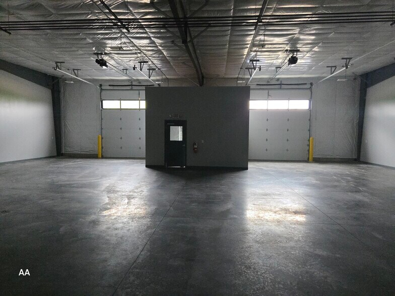 More Photos Of 1701 Seddon Ct, Ashland Light Manufacturing For Lease