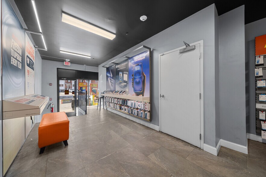 More Photos Of 65 Meridian St, Boston Storefront For Sale