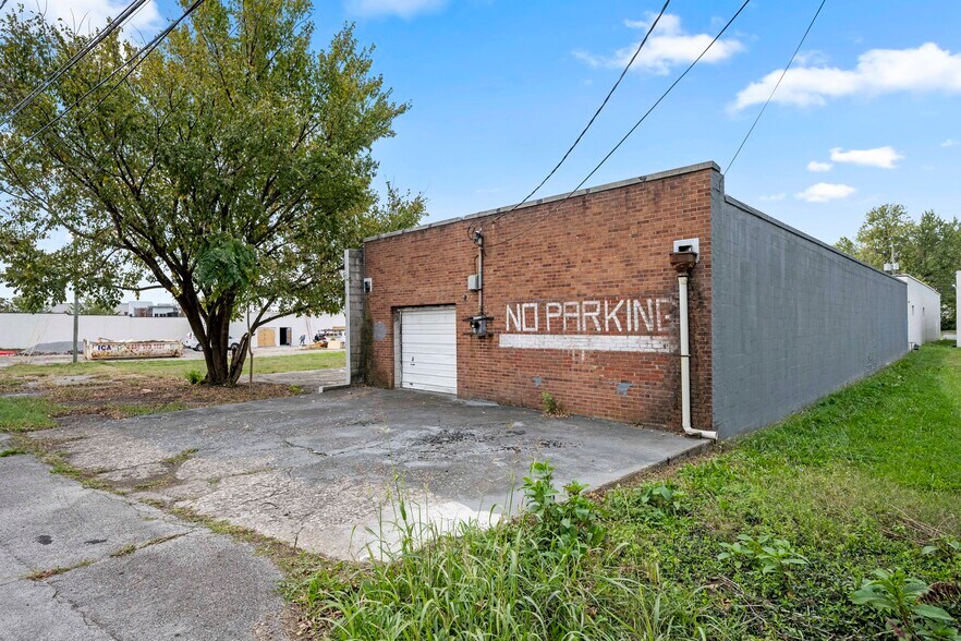 More Photos Of 507 E 3rd St, Lexington Warehouse For Sale