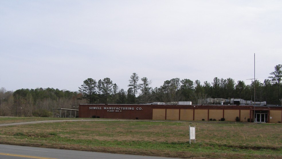 More Photos Of 2580 Highway 46, Heflin Warehouse For Lease
