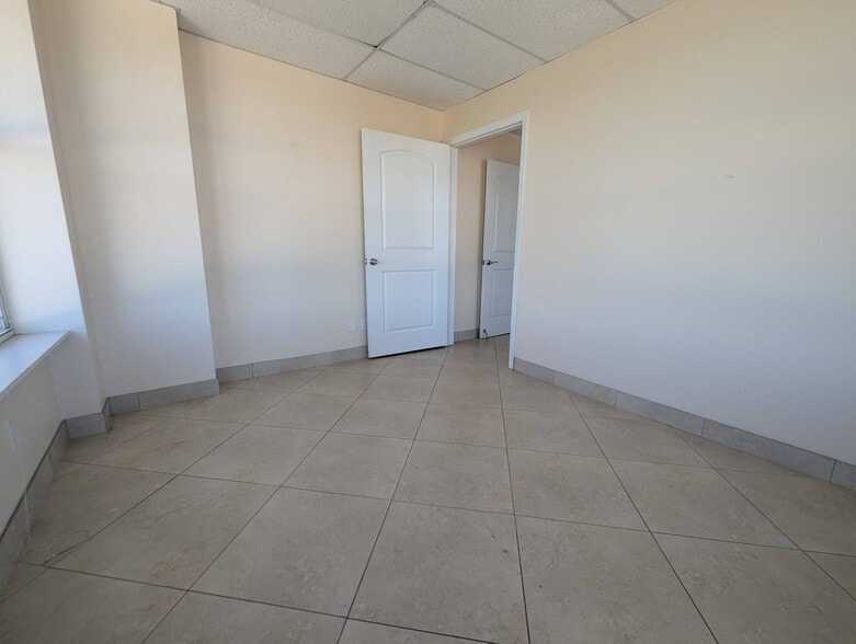 More Photos Of 701 NW Federal Hwy, Stuart Medical For Lease