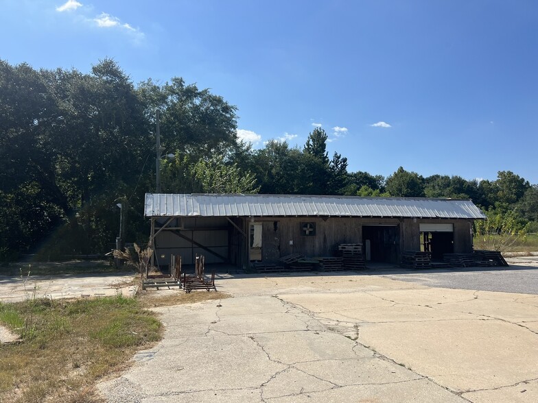 More Photos Of 8653 Pensacola Blvd, Pensacola Freestanding For Lease