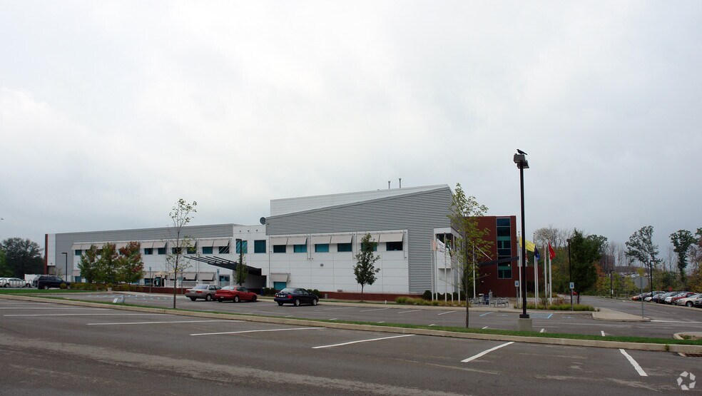 More Photos Of 850 Cranberry Woods Dr, Cranberry Township Schools For Lease