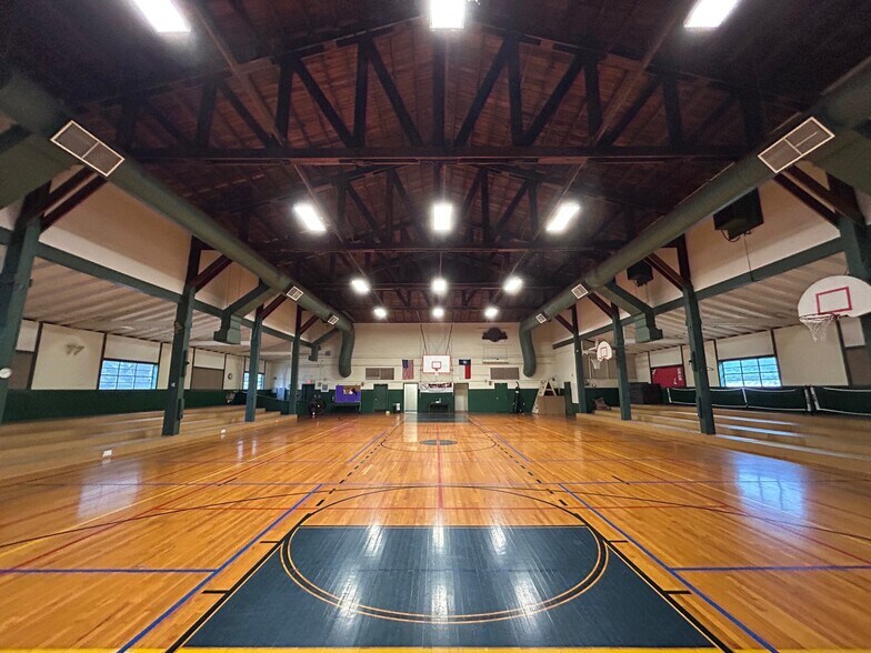 More Photos Of 300 N San Marcos St, Buda Schools For Sale