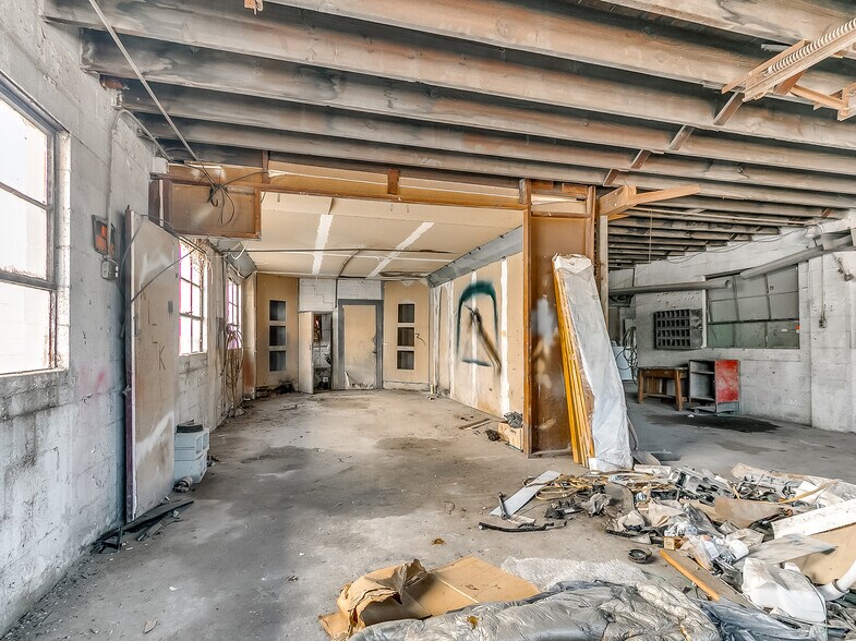 More Photos Of 227 W MacArthur Dr, Midwest City Auto Repair For Sale