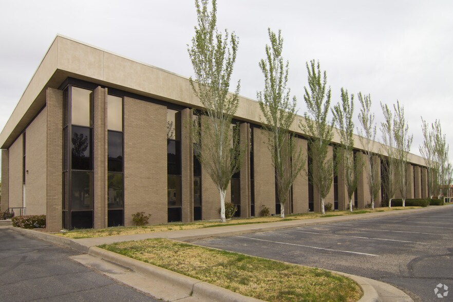 More Photos Of 4050 Rio Bravo Dr, El Paso Office For Lease