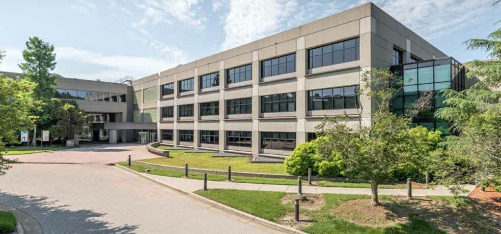 Primary Photo Of 6 Moore Dr, Durham Office For Lease