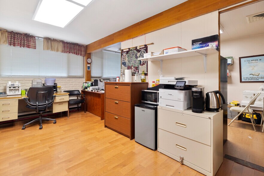 More Photos Of 5001 Backlick Rd, Annandale Religious Facility For Sale