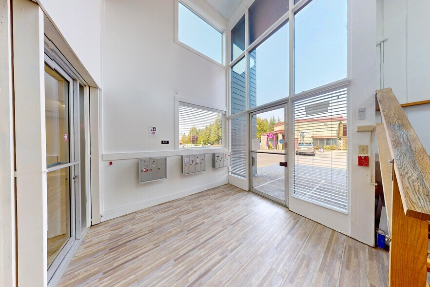 More Photos Of 1202 Black Lake Blvd SW, Olympia General Retail For Lease