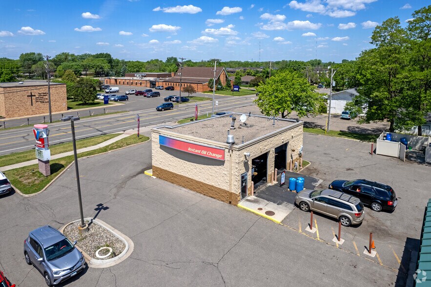More Photos Of 2680-2688 Rice St, Saint Paul Unknown For Lease