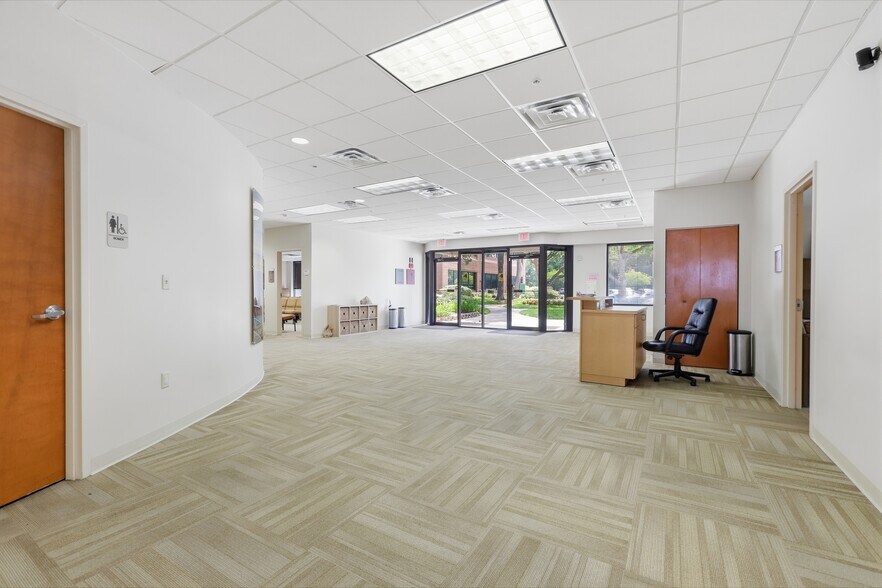More Photos Of , Jacksonville Office For Sale