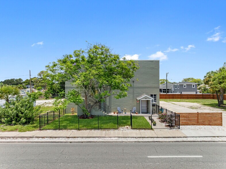 Primary Photo Of 2447 5th Ave S, Saint Petersburg Service For Sale