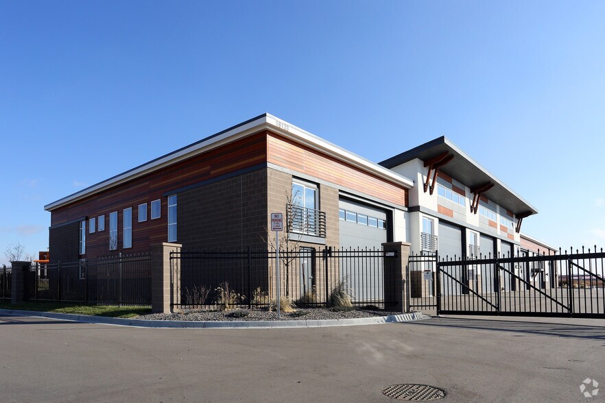 More Photos Of 18133 Lincoln Meadows Pky, Parker Self Storage For Lease