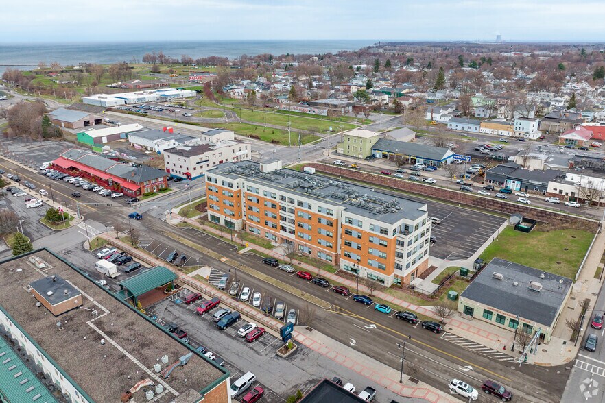 More Photos Of 18 E Cayuga St, Oswego Apartments For Lease