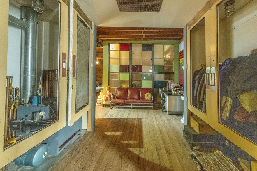 More Photos Of 502 N Hickory St, Champaign Research And Development For Sale