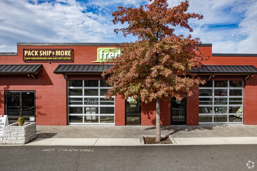 More Photos Of 70 SW Century Dr, Bend Storefront Retail Office For Lease