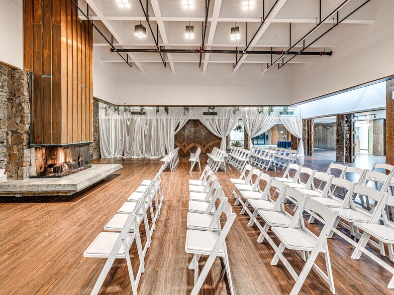 More Photos Of 6009 NW Expressway St, Oklahoma City Specialty For Sale