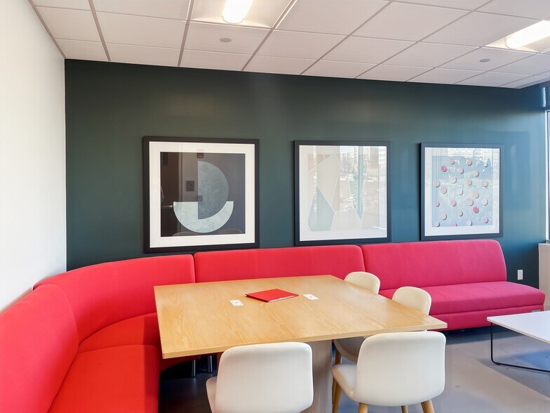 More Photos Of 1433 N Water St, Milwaukee Coworking Space