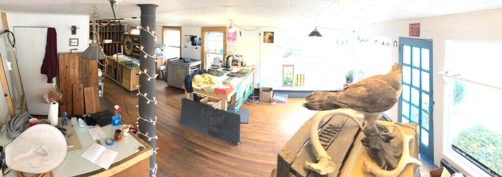 More Photos Of 107 Tinker St, Woodstock Storefront Retail Office For Lease