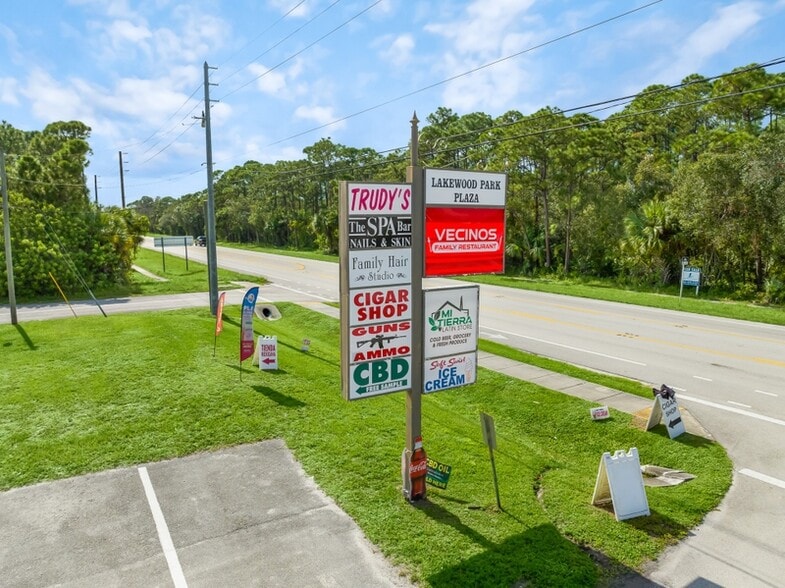 More Photos Of 5180-5186 Turnpike Feeder Rd, Fort Pierce General Retail For Sale