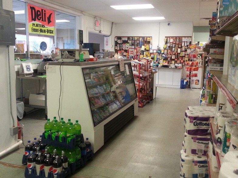More Photos Of 187 N Main St, Oriskany Falls Convenience Store For Sale