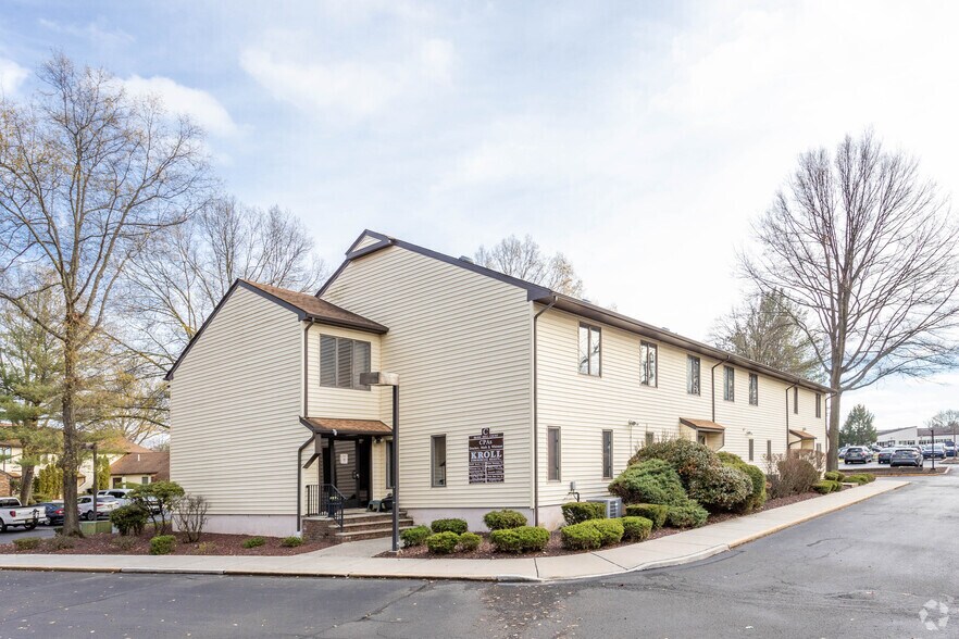 More Photos Of C2 Brier Hill Ct, East Brunswick Office For Sale