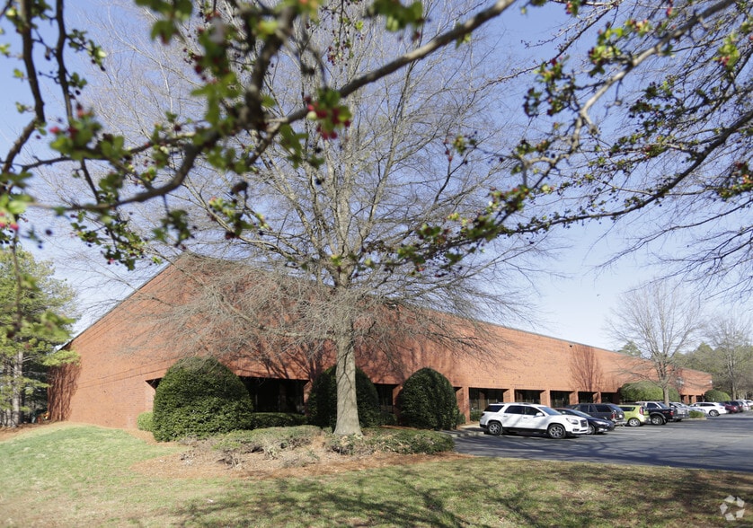 More Photos Of 1580 Boggs Rd, Duluth Distribution For Lease