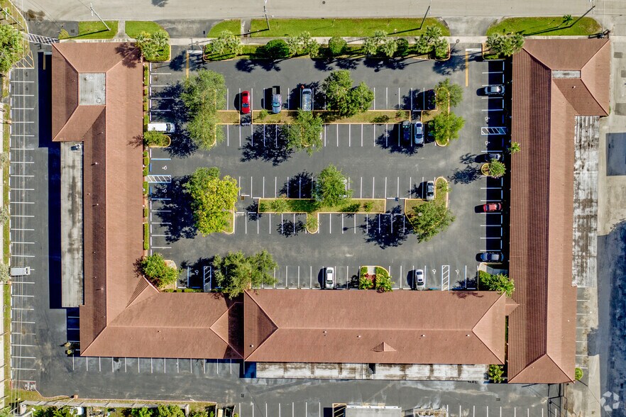More Photos Of 4100 S Hospital Dr, Plantation Medical For Lease