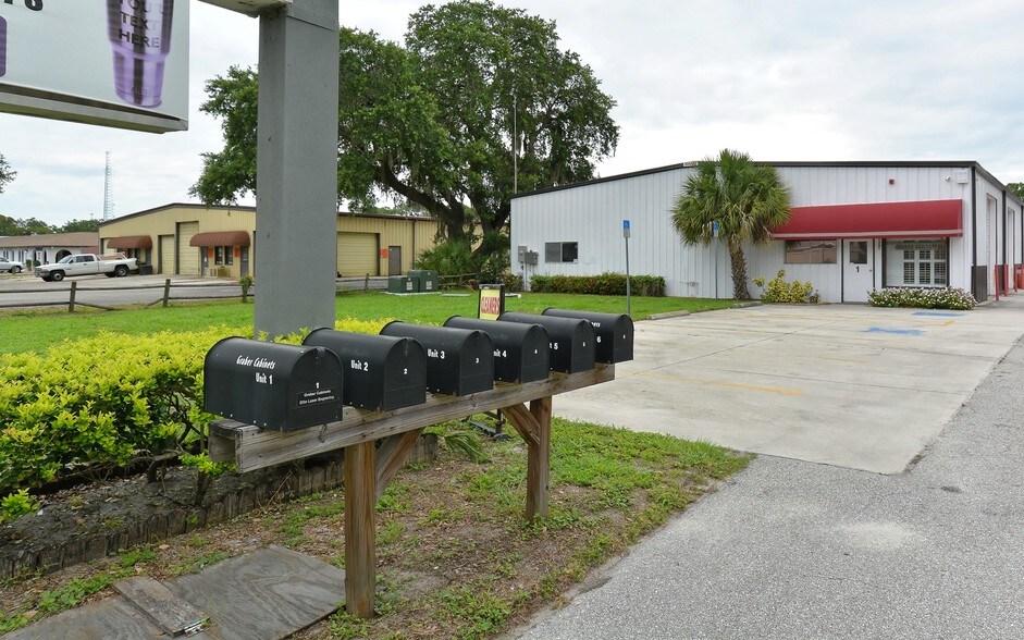 More Photos Of 1985 Cattlemen Rd, Sarasota Warehouse For Sale