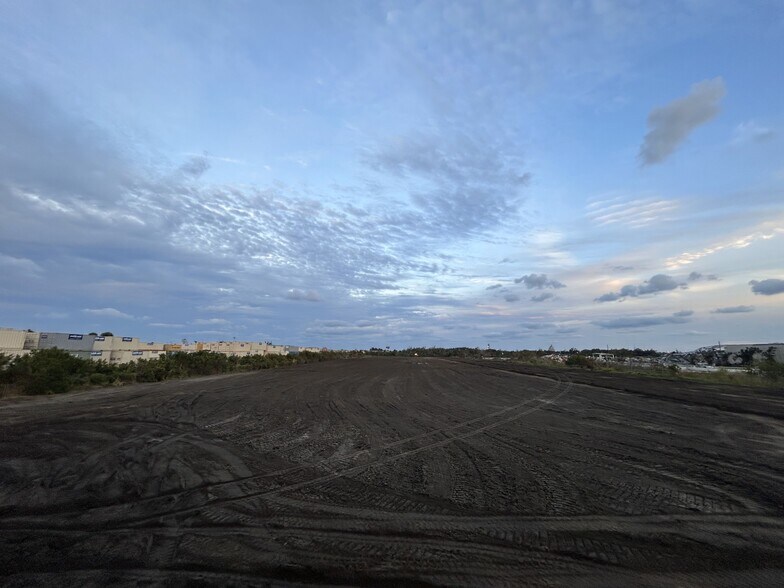 More Photos Of 450 Rock Rd, Fort Pierce Land For Sale