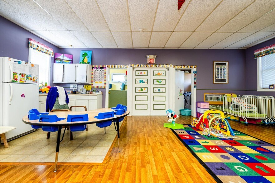 More Photos Of 3419 Hollywood Rd, Saint Joseph Daycare Center For Sale