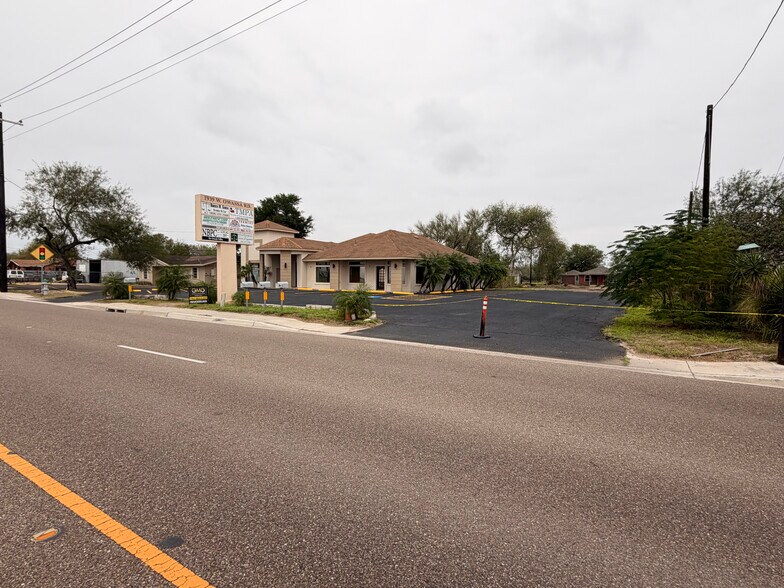More Photos Of 1939 W. Owassa Rd, Edinburg Office For Lease