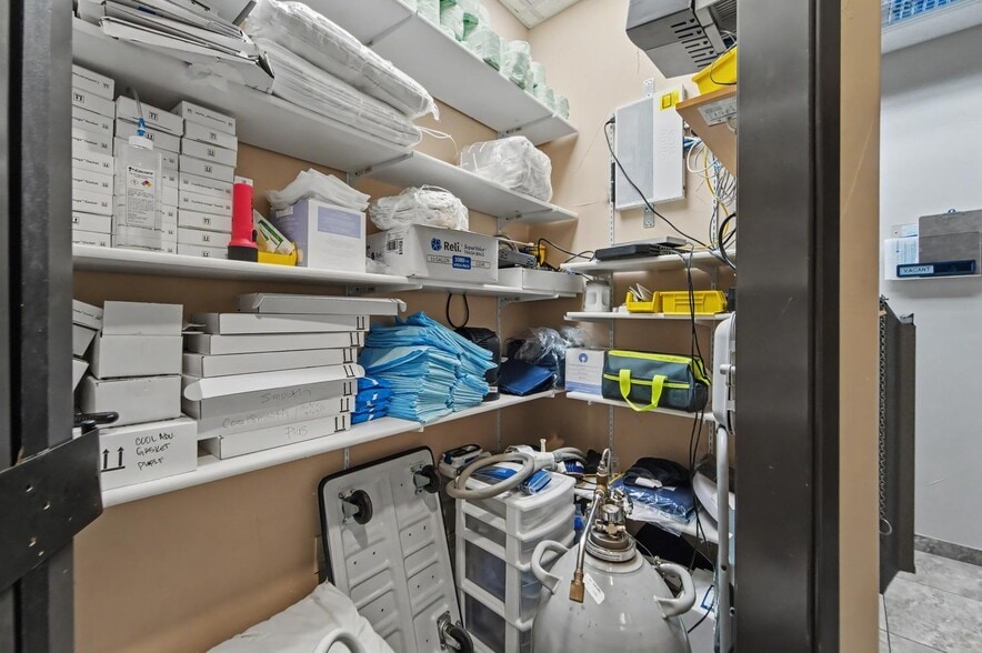 More Photos Of 1166 Live Oak Blvd, Yuba City Medical For Lease