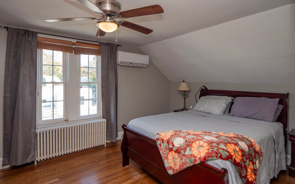 More Photos Of 999 Aquidneck Ave, Middletown Flex For Sale