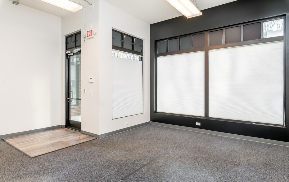 More Photos Of 10612-10614 Meeting St, Prospect Storefront Retail Office For Lease
