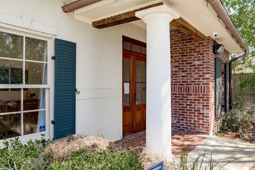 More Photos Of 4603 Bluebonnet Blvd, Baton Rouge Office For Sale
