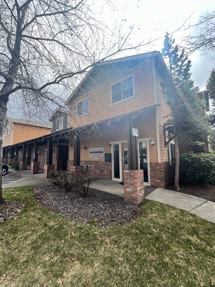 More Photos Of 376 SW Bluff Dr, Bend Office For Lease