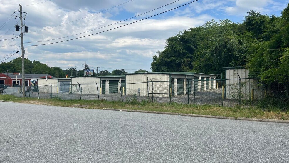 More Photos Of 1929 Crawford Rd, Phenix City Freestanding For Sale