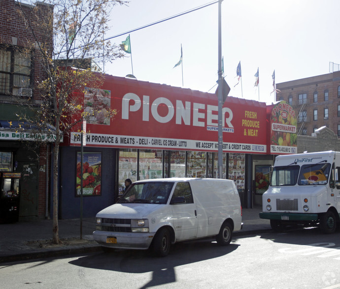 Primary Photo Of 679 E 138th St, Bronx Storefront For Lease