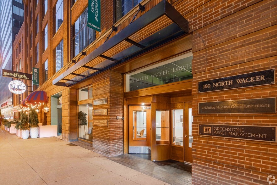 More Photos Of 180 N Wacker Dr, Chicago Loft Creative Space For Lease