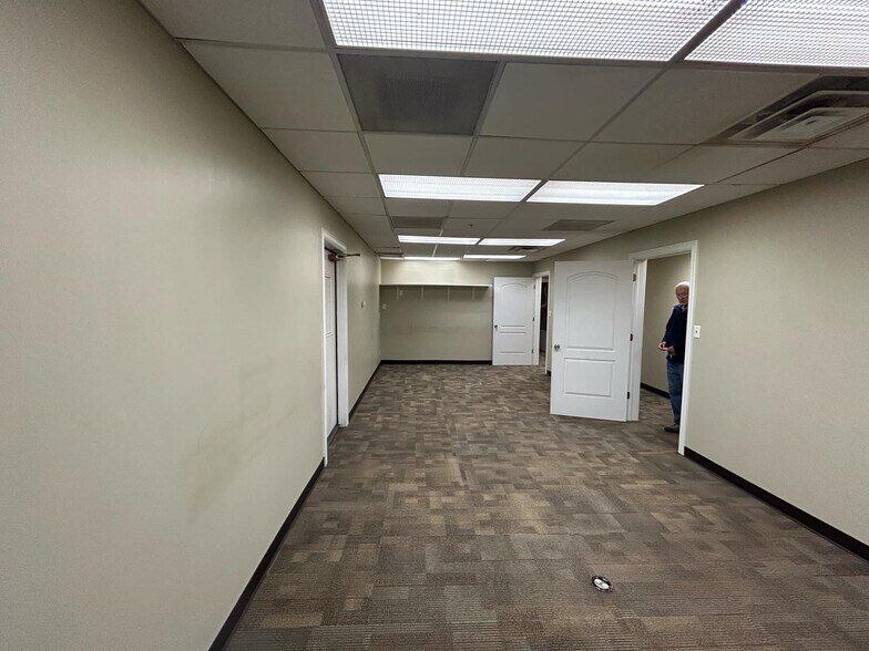 More Photos Of 2951 Pennsylvania Ave, Ogden Manufacturing For Lease