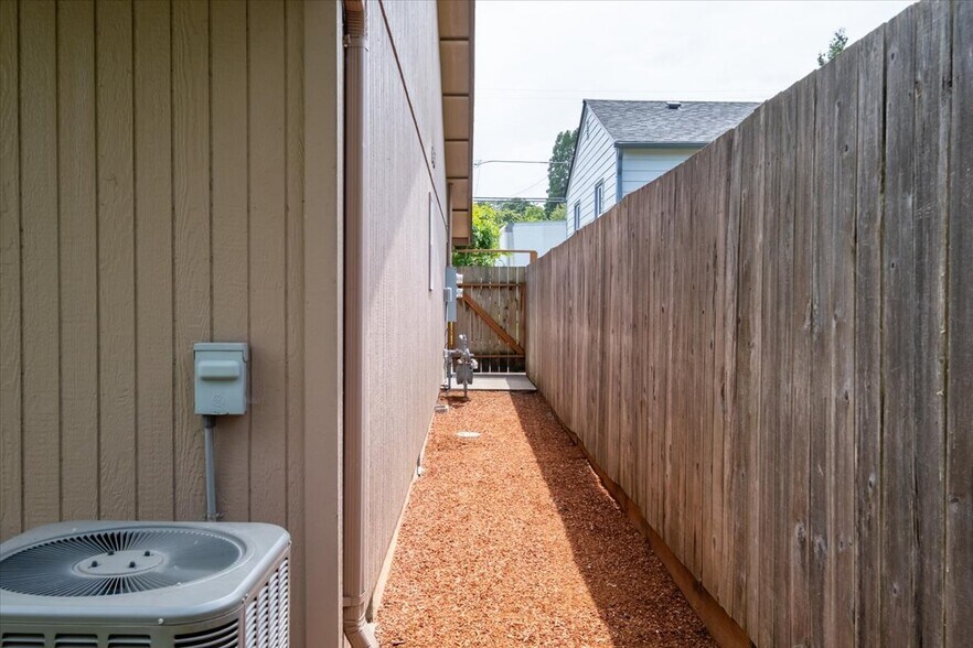 More Photos Of 355 King St S, Salem Multifamily For Sale