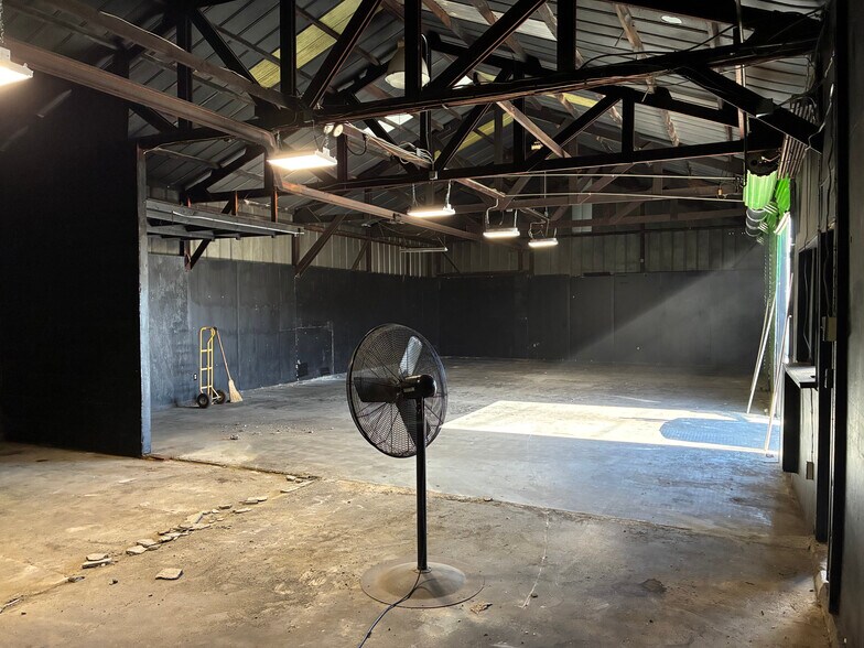 More Photos Of 203 W Main St, Ripon Service For Lease
